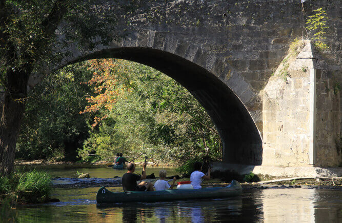 Kanu fahren auf der Tauber.